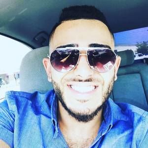 Meet your Posher, Moe